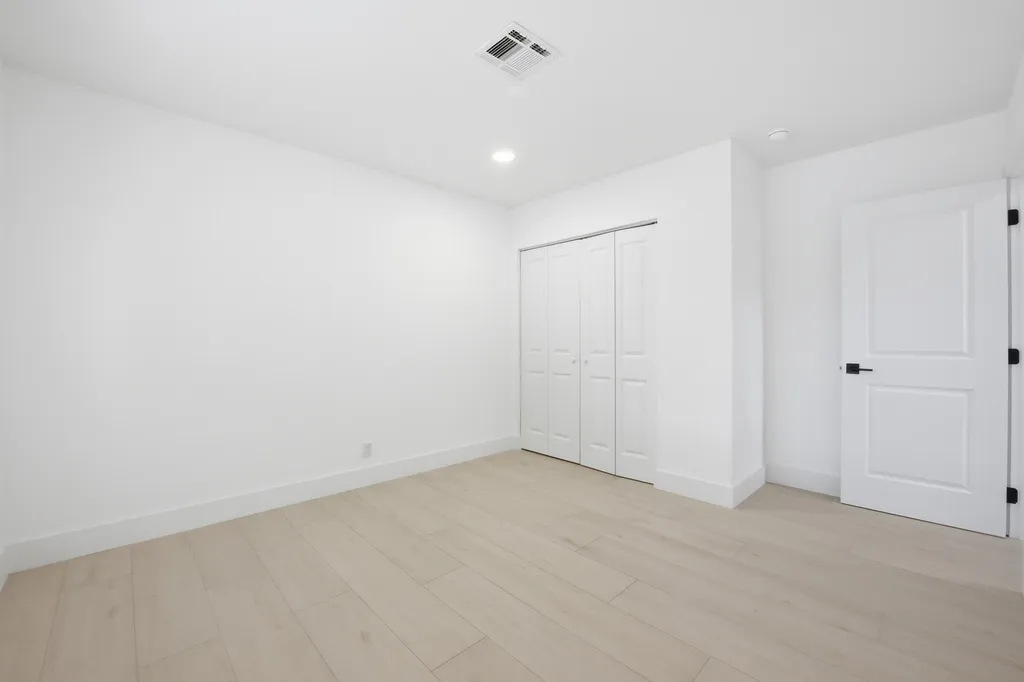 5621 NE 16th Avenue Fort Lauderdale FL 33334