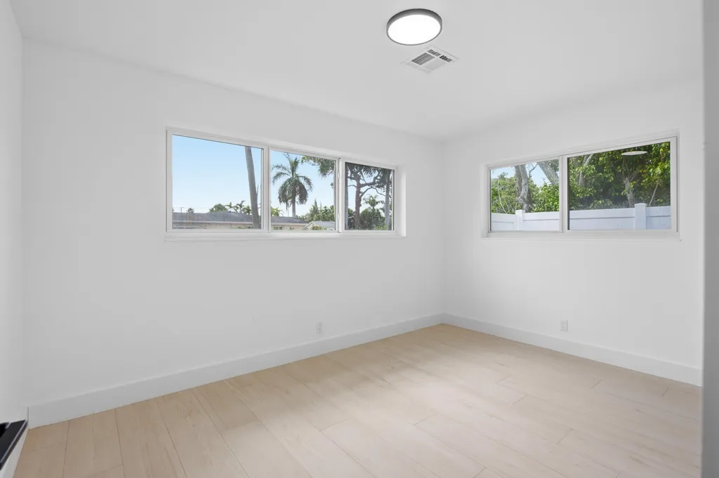 5621 NE 16th Avenue Fort Lauderdale FL 33334