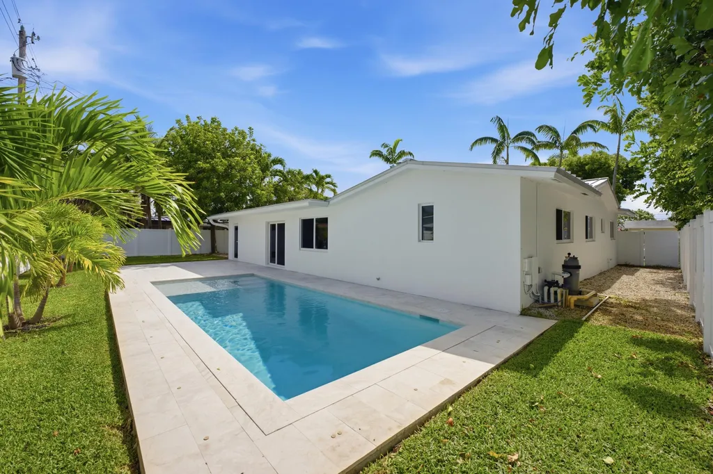 5621 NE 16th Avenue Fort Lauderdale FL 33334