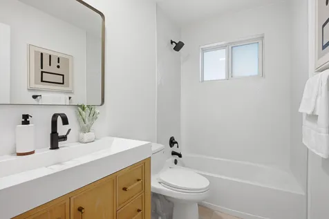 5621 NE 16th Avenue Fort Lauderdale FL 33334