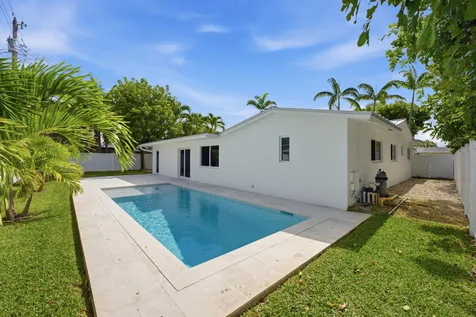 5621 NE 16th Avenue Fort Lauderdale FL 33334