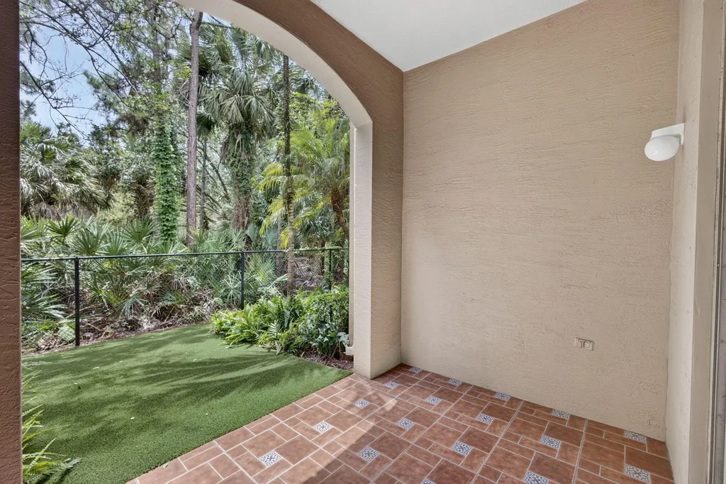 4991 Bonsai Circle Palm Beach Gardens FL 33418