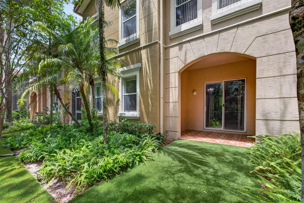 4991 Bonsai Circle Palm Beach Gardens FL 33418