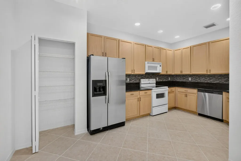4991 Bonsai Circle Palm Beach Gardens FL 33418