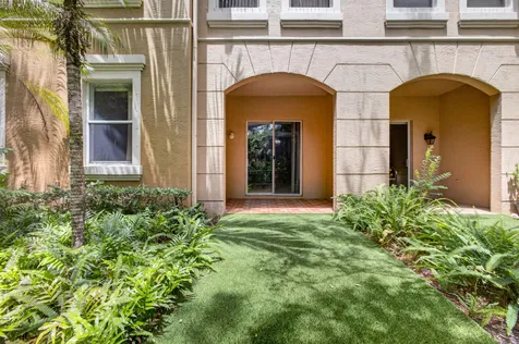 4991 Bonsai Circle Palm Beach Gardens FL 33418
