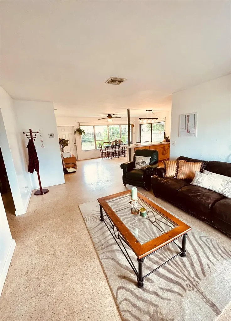 904 SE 12th Street Fort Lauderdale FL 33316