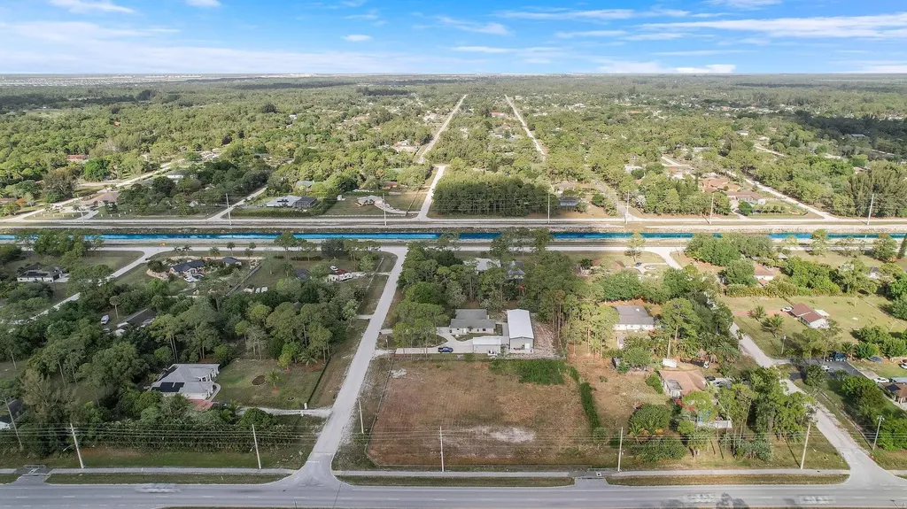 16705 E Lancashire Drive E Loxahatchee FL 33470