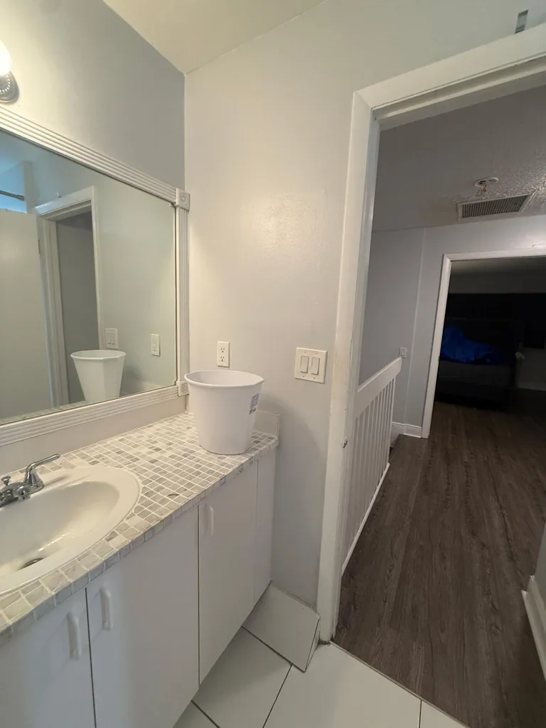 4121 NE 21st Terrace Lighthouse Point FL 33064