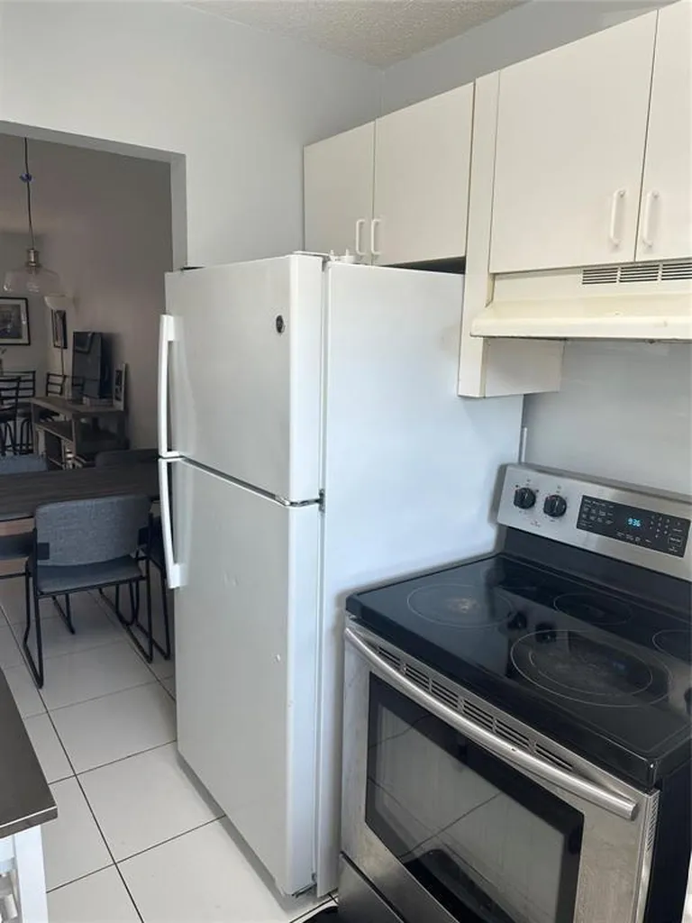 4121 NE 21st Terrace Lighthouse Point FL 33064