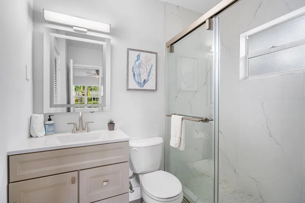 233 Lake Terrace Delray Beach FL 33444