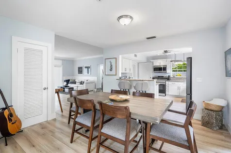233 Lake Terrace Delray Beach FL 33444