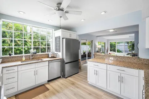 233 Lake Terrace Delray Beach FL 33444