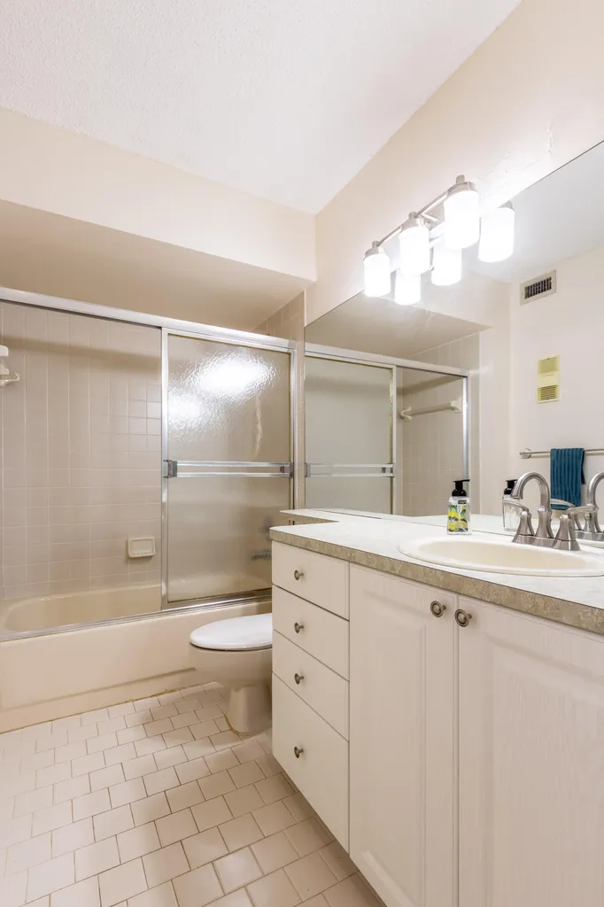 9185 Flynn Circle Boca Raton FL 33496