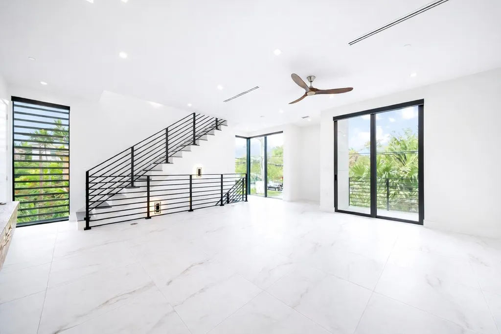 1052 N Victoria Park Road Fort Lauderdale FL 33304