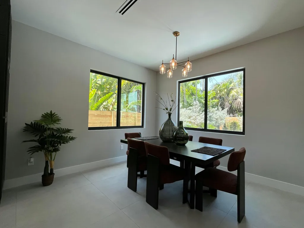1533 NE 16th Avenue Fort Lauderdale FL 33304