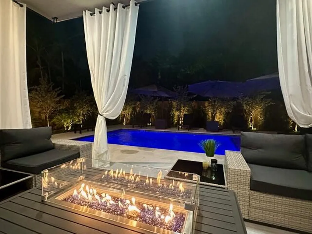 1533 NE 16th Avenue Fort Lauderdale FL 33304