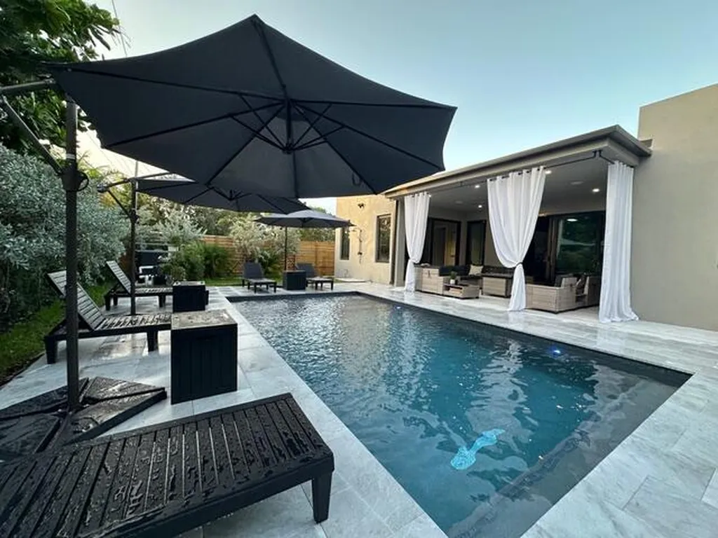 1533 NE 16th Avenue Fort Lauderdale FL 33304