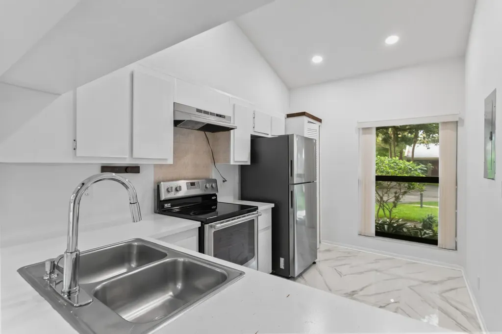1400 NW 9th Avenue Boca Raton FL 33486