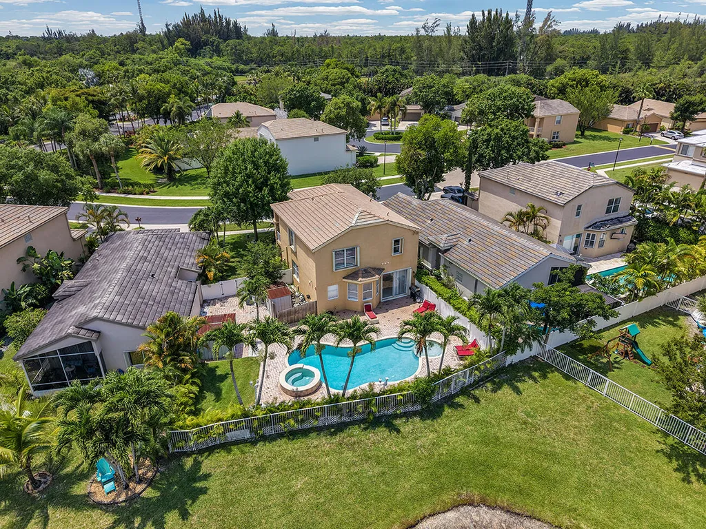 10287 Olde Clydesdale Circle Lake Worth FL 33449