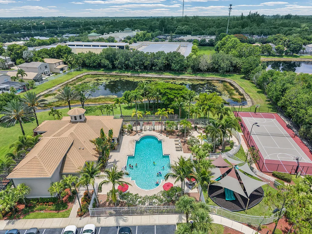 10287 Olde Clydesdale Circle Lake Worth FL 33449