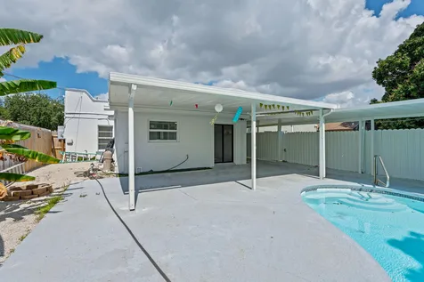 4324 Garden Avenue West Palm Beach FL 33405