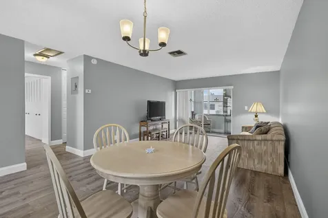 2703 Dudley Drive W West Palm Beach FL 33415