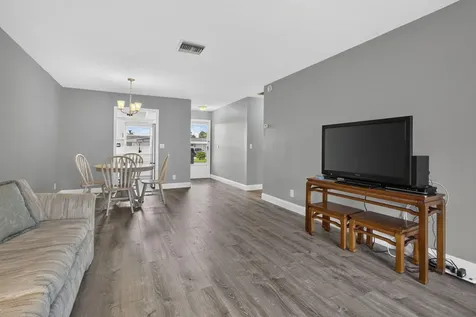 2703 Dudley Drive W West Palm Beach FL 33415