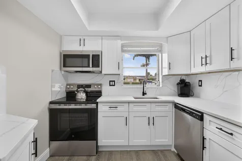 2703 Dudley Drive W West Palm Beach FL 33415
