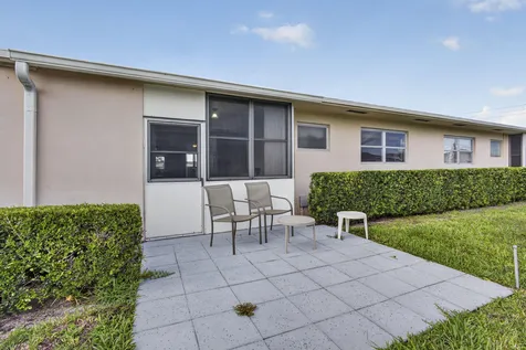 2703 Dudley Drive W West Palm Beach FL 33415