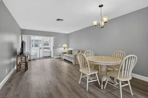 2703 Dudley Drive W West Palm Beach FL 33415