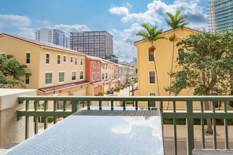 403 S Sapodilla Avenue West Palm Beach FL 33401