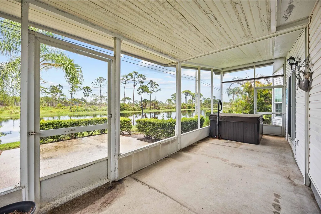 8400 Gallberry Circle Port St Lucie FL 34952
