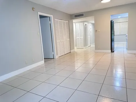 3101 NW 47th Terrace Lauderdale Lakes FL 33319