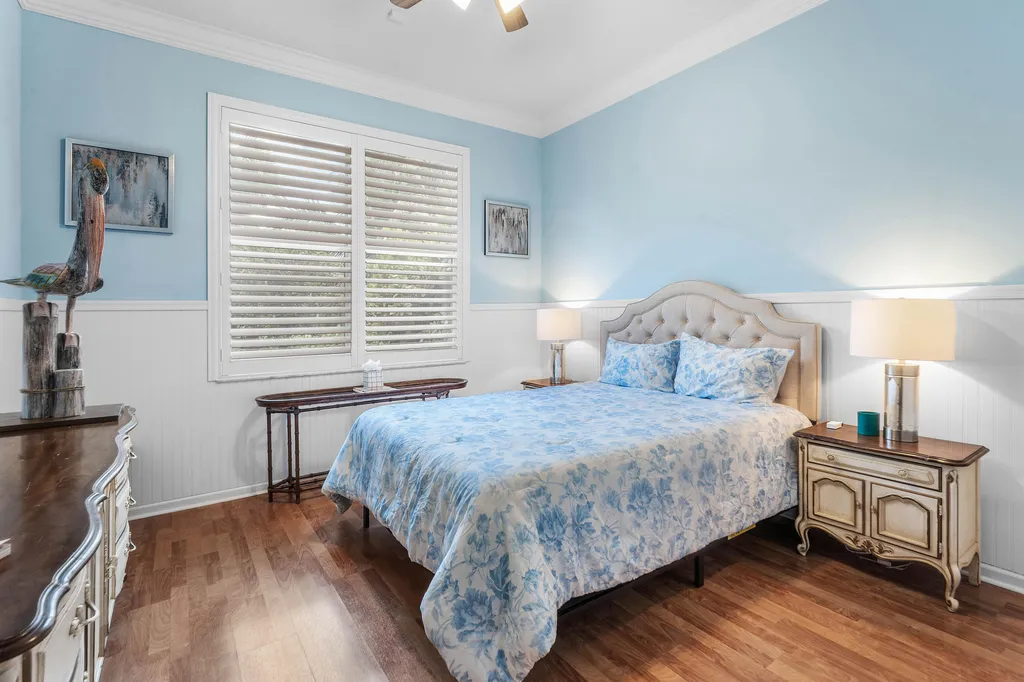 911 Forest Glen Lane Wellington FL 33414