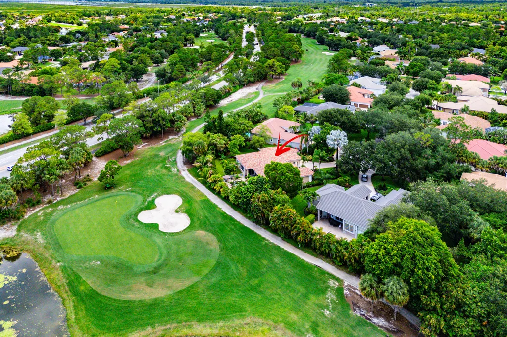 911 Forest Glen Lane Wellington FL 33414