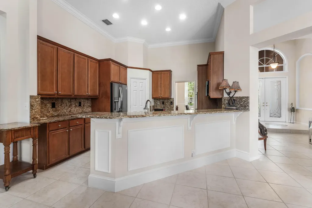 911 Forest Glen Lane Wellington FL 33414