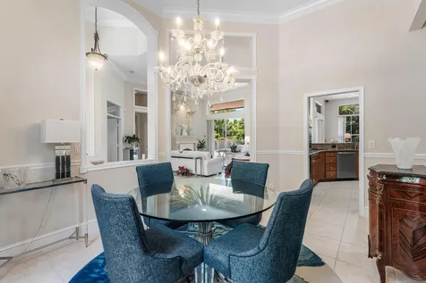 911 Forest Glen Lane Wellington FL 33414