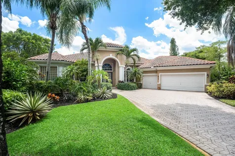 911 Forest Glen Lane Wellington FL 33414