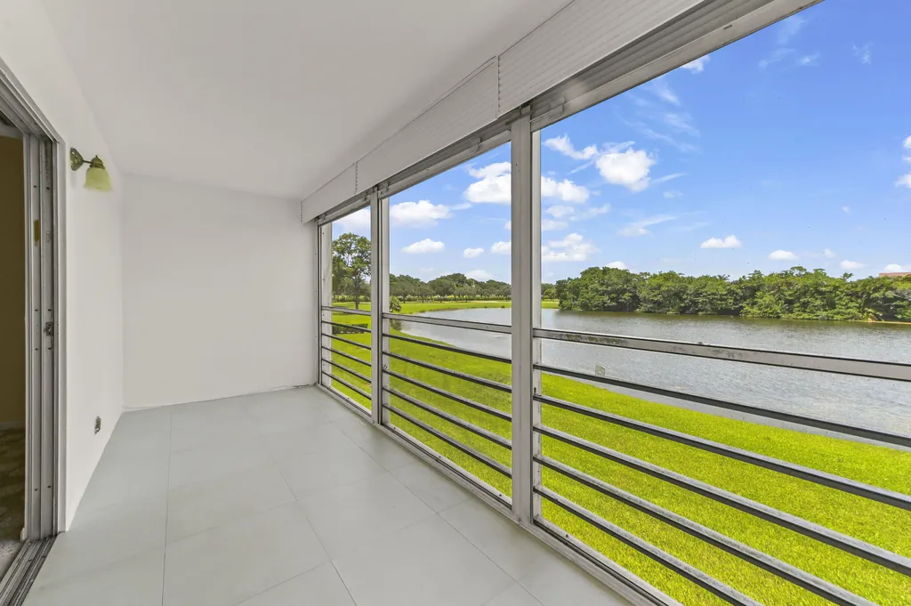 2056 Ainslie D Boca Raton FL 33434