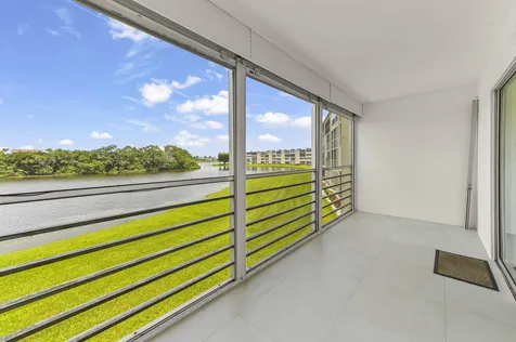2056 Ainslie D Boca Raton FL 33434