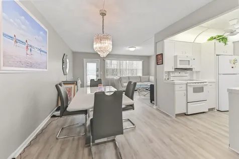 2056 Ainslie D Boca Raton FL 33434