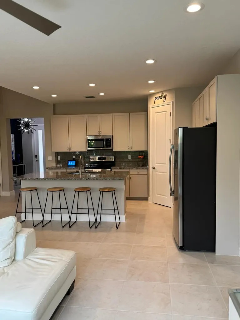 8975 Kingsmoor Way Lake Worth FL 33467