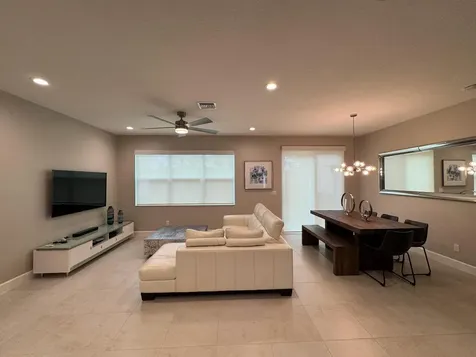 8975 Kingsmoor Way Lake Worth FL 33467