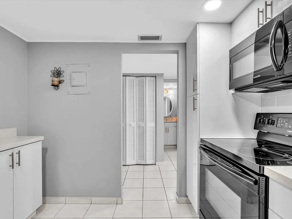 1410 S Ocean Drive Hollywood FL 33019