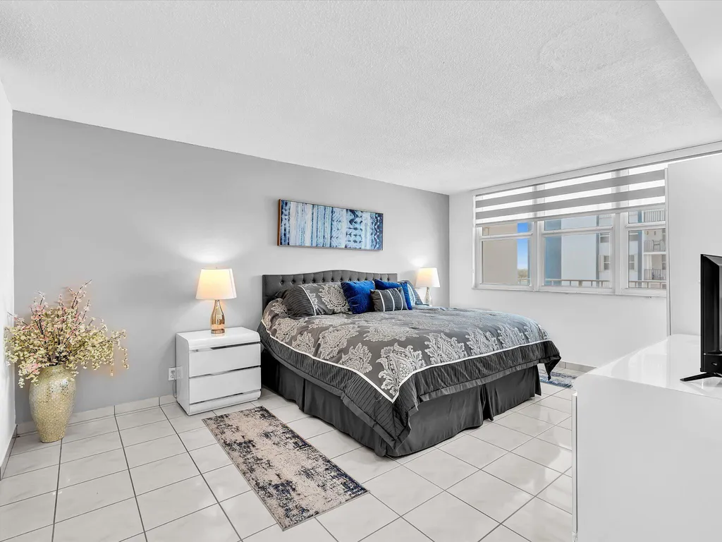 1410 S Ocean Drive Hollywood FL 33019