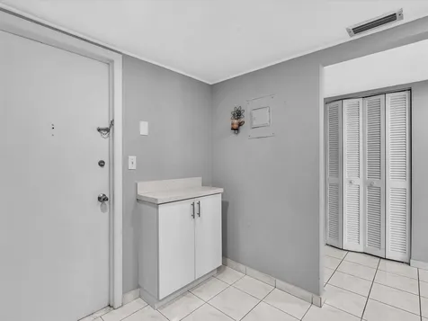 1410 S Ocean Drive Hollywood FL 33019