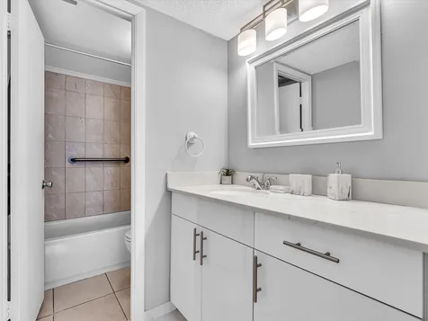 1410 S Ocean Drive Hollywood FL 33019