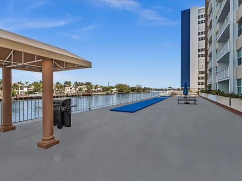 1410 S Ocean Drive Hollywood FL 33019