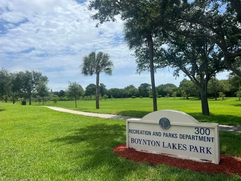 7 Islington Place Boynton Beach FL 33426
