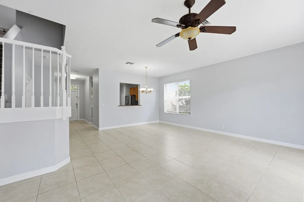 8057 Murano Circle Palm Beach Gardens FL 33418